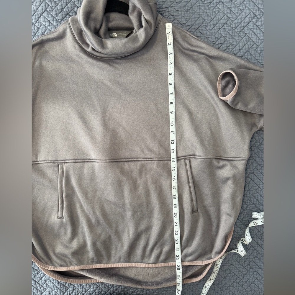 The North Face Canyon Flats Stretch Poncho M-L - Picture 11 of 15